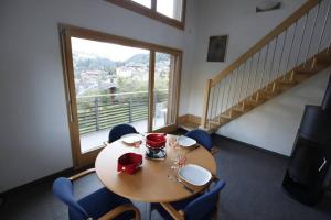 Région de GSTAAD, charmant chalet duplex de 80m2