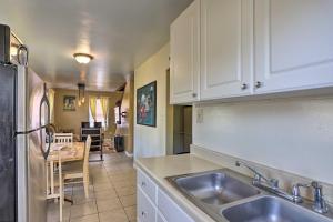 Lovely Royal Oak Unit Less Than 10 Min to Vibrant Downtown