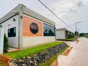 Dark Sugar Resort - Ban Tha Phet