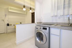 1Qto Completo a 400m da Praia | SL 363304