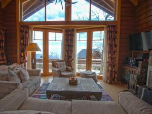 Superior Chalet (8 Adults)