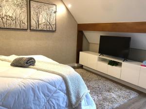 Apartamento de Cobertura Frente ao Lago