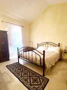 Casa De Ajala - B&B de Charme in Antica Dimora totalmente ristrutturata e dotata di tutti i confort Bagni privati Spazio living Patio esterno Ambienti climatizzati Degustazioni prodotti locali