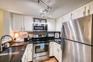 Ocean and Racquet #3116