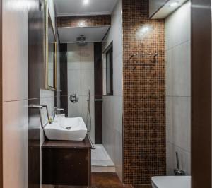 NOHO Boutique Koukaki , premium living