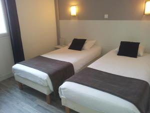 Hotels Hotel Du Midi : Chambre Lits Jumeaux