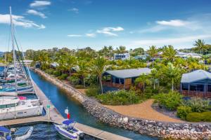 Tin Can Bay Marina Villas