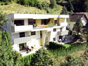 Flamind Holiday Apartments mit Garten und Grill