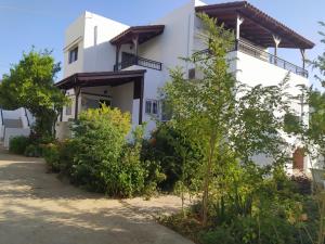 Mear Holiday Homes - Cretan Summer Getaways