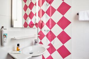 Hotels ibis Styles Paris Alesia Montparnasse : photos des chambres