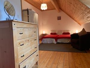 Maisons de vacances Ferme Noemie (Bourg d'Oisans) : Appartement 2 Chambres