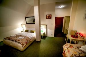 Standard Triple Room room in Osada Danków