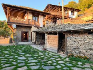 LITTLE BIRD Residency - Luxury Guesthouses in Leshten