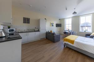 Hereford City Centre - Apartment 6, Isabella House - Modern Apartment In The Heart of The City - Sleeps 4 Guests - Hosted by RENTMYHOUSE
