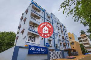 SilverKey Executive Stays 24138 Nallagandla