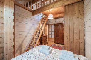 Chalets Chalet Hibou, large chalet with mountain views and close to slopes : photos des chambres