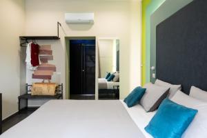 Deluxe Room room in Circle in the Square