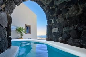 Luna Santorini Suites Santorini Greece