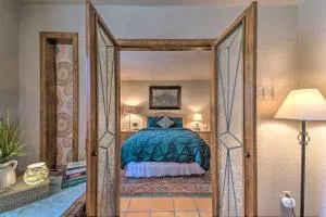 Alto Adventure Base with Deck Hike, Bike and Ski! - Bonito