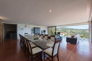 Four-Bedroom House room in LovelyStay - Casa Guimas