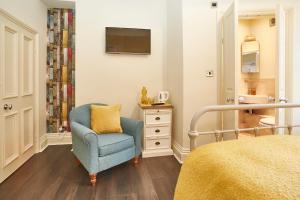 Deluxe Double Room with Shower room in Dillons of Whitby