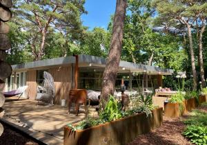 Villa in the forest near the beach