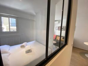 C001-Beau studio neuf situé au centre