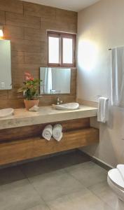 Aquastar Hotel & Apartments