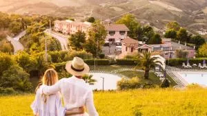 Country Hotel & Resort I Calanchi - 阿夸维瓦皮切纳