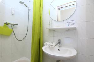 Double Room room in Hotel Cecil