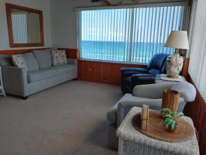 Apartment with Sea View 117 room in Sunrise Ocean Suites