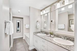 Grand Panaama Beach Resort with ocean view