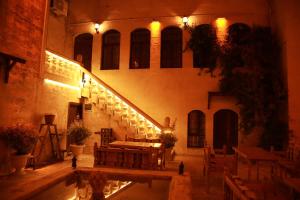 Aslan Guest House
