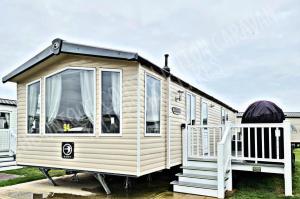 Tattershall Luxury Hot Tub Caravan