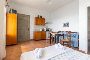 Servani Studios & Suites