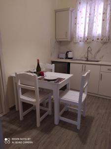 Moros Apartments