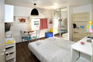 Appartements Studio Pniche pour 2 personnes, insolite et charmant : photos des chambres