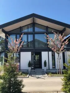 Residence - 希明格