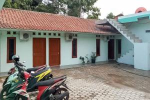 RedDoorz Plus near Universitas Saburai Lampung