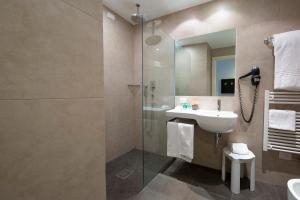 Triple Room room in Hotel Capolago