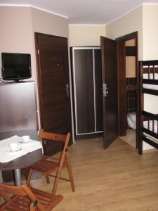 Krzywy Domek w Ostrowie Morza Brzeg