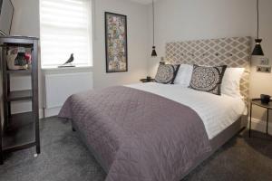 Blackbird Luxury 2 Bed Accommodation Room 7