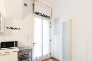 Charming Studio near Piazza Castello by Wonderful Italy
