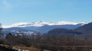 Lodge-Sagne une ferme rénovée au cœur du Cantal à proximité de la station de ski du Lioran