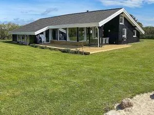 Four-Bedroom Holiday home in Hjørring 8 - Vester Vidstrup
