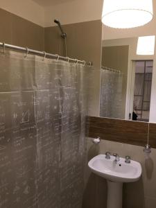 Amplio,cómodo,moderno y céntrico monoambiente.