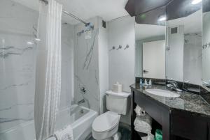 Queen Room with Two Queen Beds - Non-Smoking room in Quality Inn & Suites North Little Rock