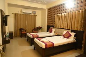 Ganga Darshanam Guesthouse at Dashashwamedh Ghat