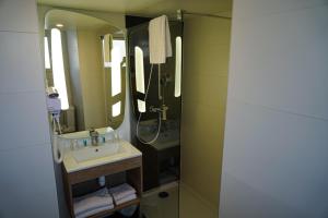 Hotels ibis Styles Marseille Centre Prado Castellane : photos des chambres