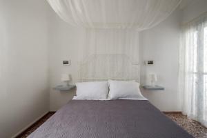 Sagma Rooms Santorini Greece